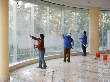 廣告門(mén)頭電子屏清洗